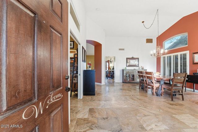 1021 S WESTERN SKIES Drive, Gilbert, AZ 85296