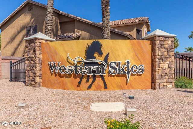 1021 S WESTERN SKIES Drive, Gilbert, AZ 85296