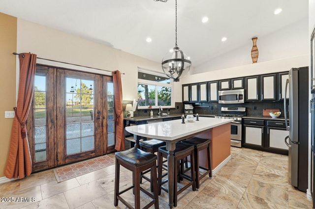 1021 S WESTERN SKIES Drive, Gilbert, AZ 85296