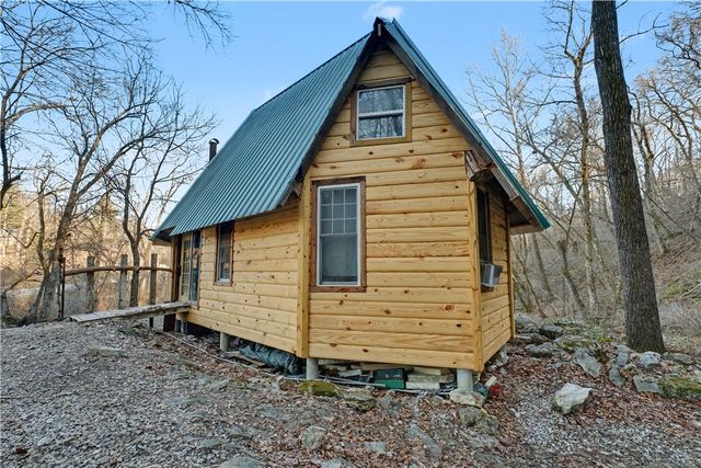 15360 N Wimpy Jones Road, Garfield, AR 72732