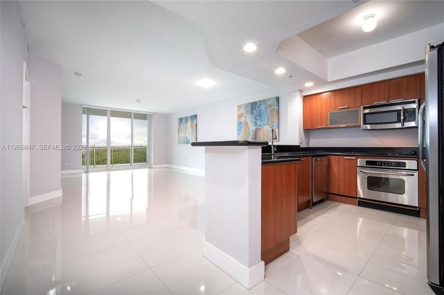 15051 Royal Oaks Lane 1203, North Miami, FL 33181