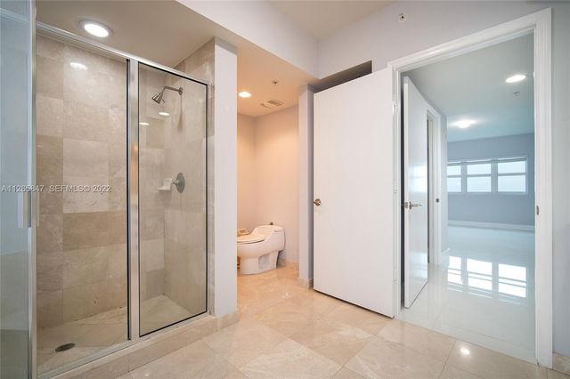 15051 Royal Oaks Lane 1203, North Miami, FL 33181