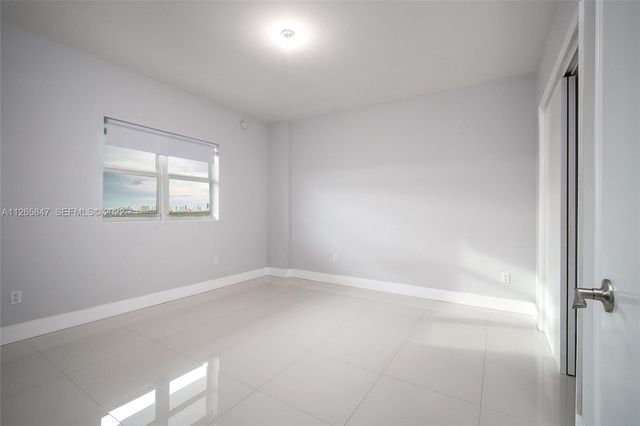 15051 Royal Oaks Lane 1203, North Miami, FL 33181