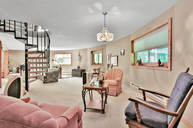 22513 Sunrise Road NE, Stacy, MN 55079
