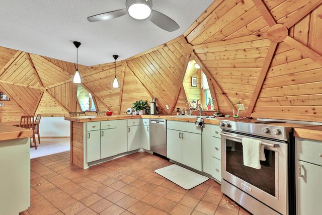 22513 Sunrise Road NE, Stacy, MN 55079