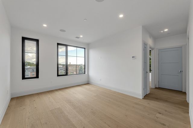 34 Oak Street 304, Boston, MA 02136