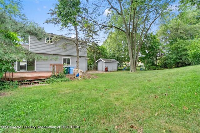 2709 Greenbriar Avenue, Lansing, MI 48912