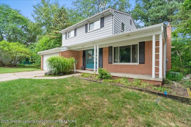 2709 Greenbriar Avenue, Lansing, MI 48912
