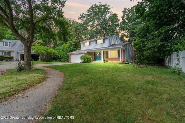 2709 Greenbriar Avenue, Lansing, MI 48912