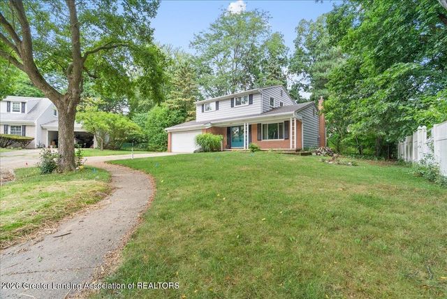 2709 Greenbriar Avenue, Lansing, MI 48912