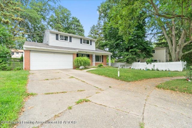 2709 Greenbriar Avenue, Lansing, MI 48912