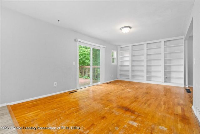2709 Greenbriar Avenue, Lansing, MI 48912