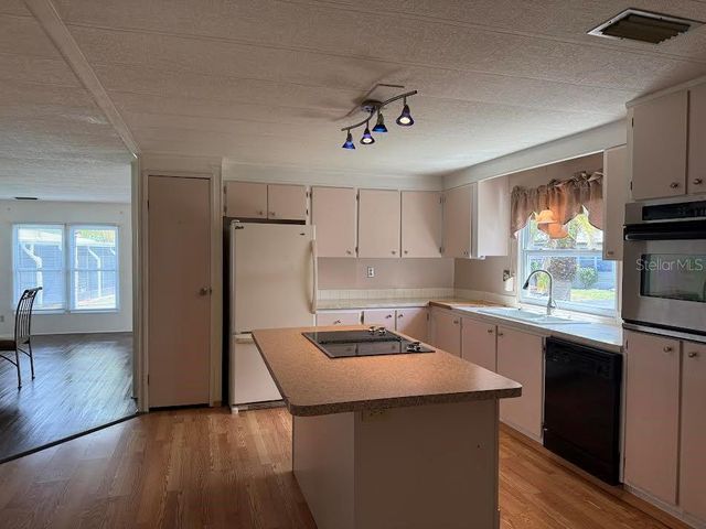 5168 RUBBER TREE CIRCLE, New Port Richey, FL 34653