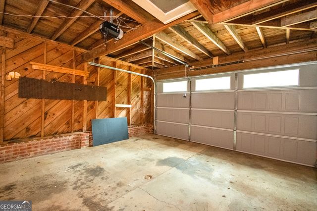 199 Lake Forest Drive, Elberton, GA 30635