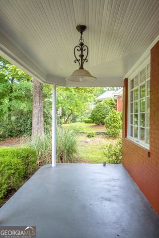 199 Lake Forest Drive, Elberton, GA 30635