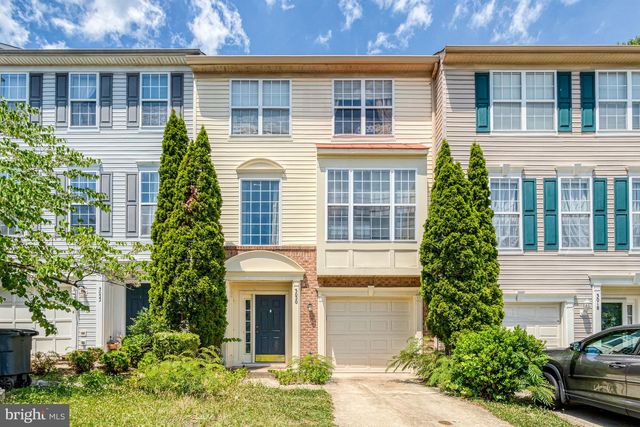 3020 FRANKFURT CT, Woodbridge, VA 22191