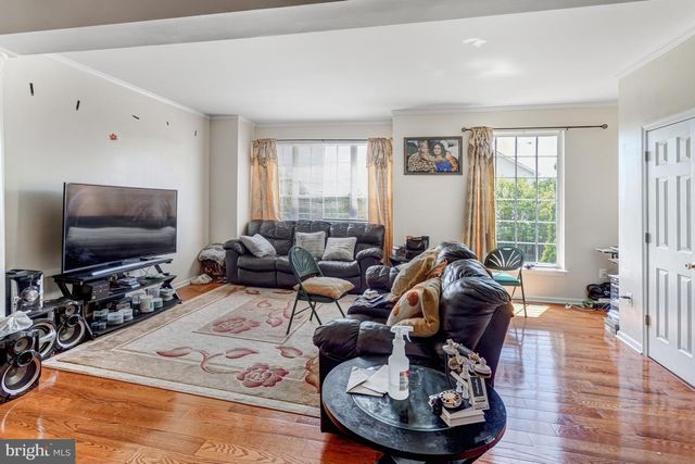 3020 FRANKFURT CT, Woodbridge, VA 22191