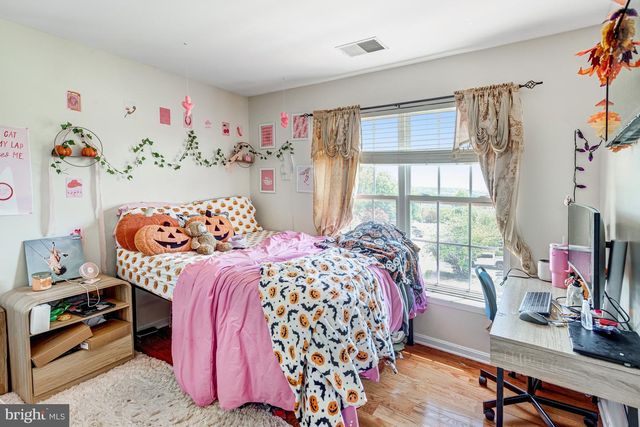 3020 FRANKFURT CT, Woodbridge, VA 22191