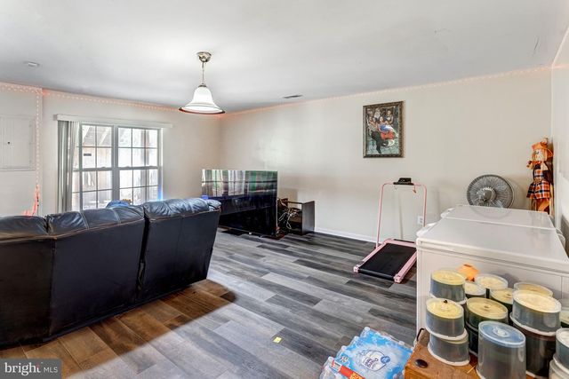 3020 FRANKFURT CT, Woodbridge, VA 22191