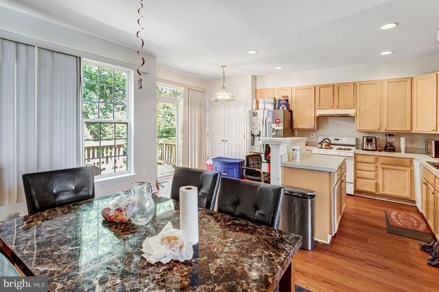 3020 FRANKFURT CT, Woodbridge, VA 22191