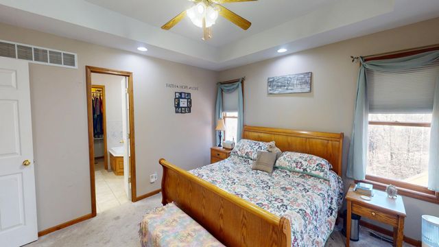 1008 OREGON TRAIL, Boonville, MO 65233