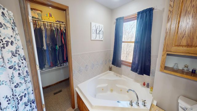 1008 OREGON TRAIL, Boonville, MO 65233