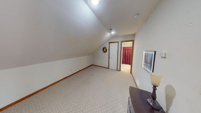 1008 OREGON TRAIL, Boonville, MO 65233