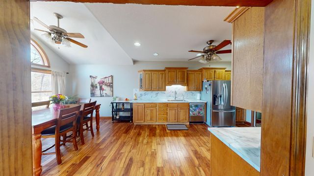 1008 OREGON TRAIL, Boonville, MO 65233