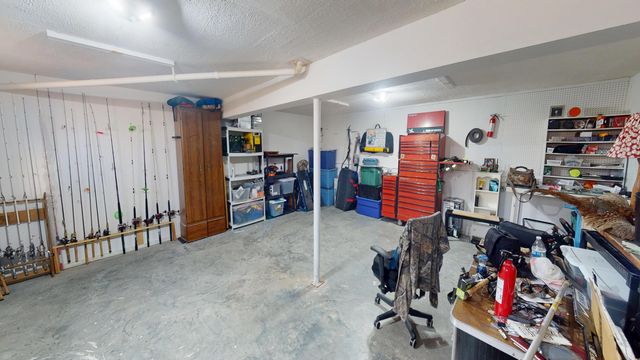 1008 OREGON TRAIL, Boonville, MO 65233