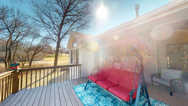 1008 OREGON TRAIL, Boonville, MO 65233