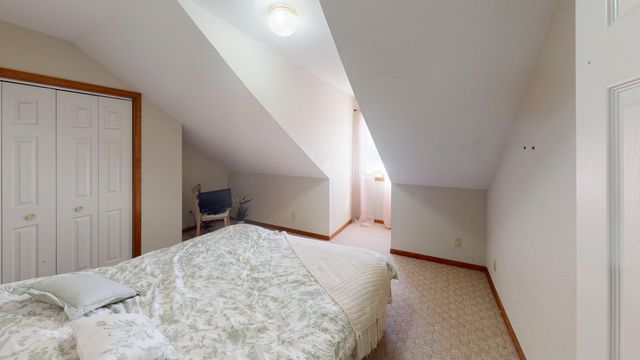 1008 OREGON TRAIL, Boonville, MO 65233