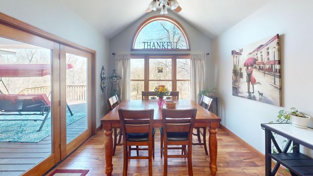 1008 OREGON TRAIL, Boonville, MO 65233