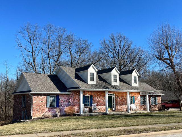 1008 OREGON TRAIL, Boonville, MO 65233