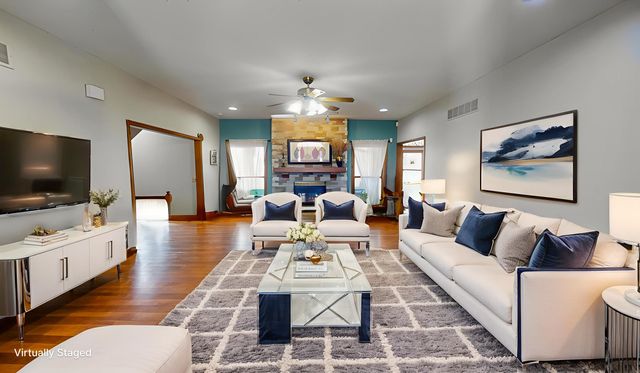 1008 OREGON TRAIL, Boonville, MO 65233