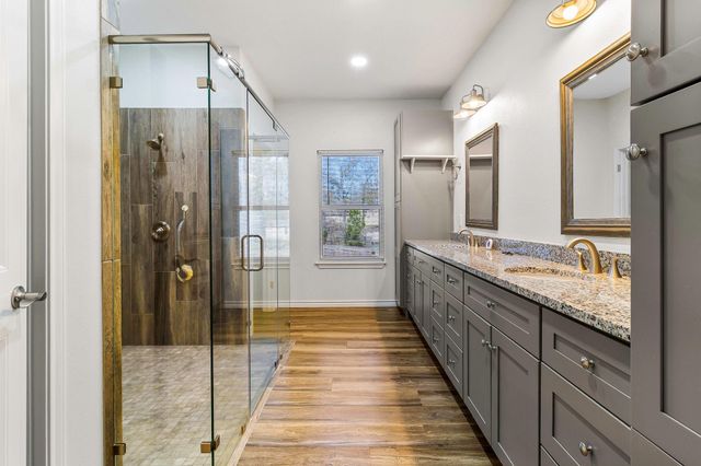 308 Resort Drive, Livingston, TX 77351