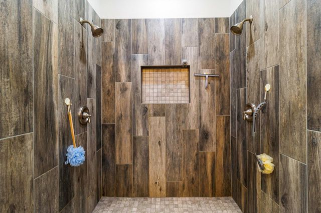 308 Resort Drive, Livingston, TX 77351