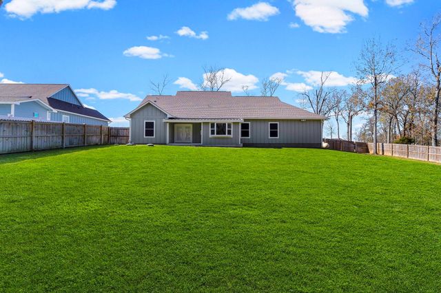 308 Resort Drive, Livingston, TX 77351