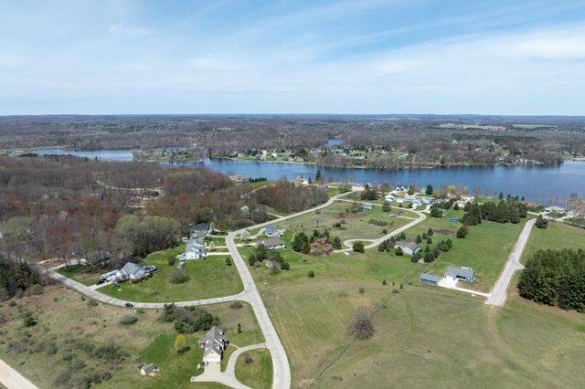 937-939-941 Brinton Road, Lake Isabella, MI 48893