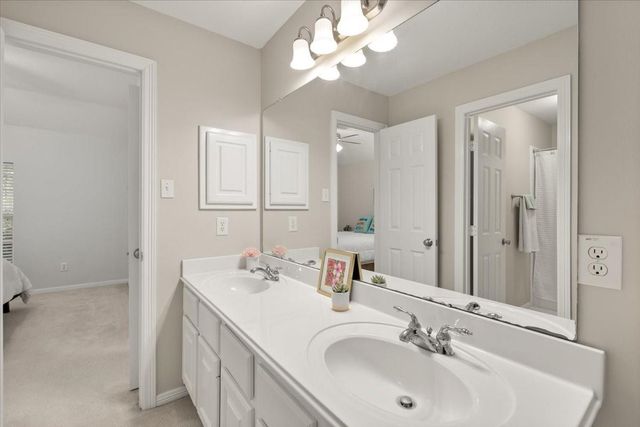3102 Silverberry Trail, Houston, TX 77345