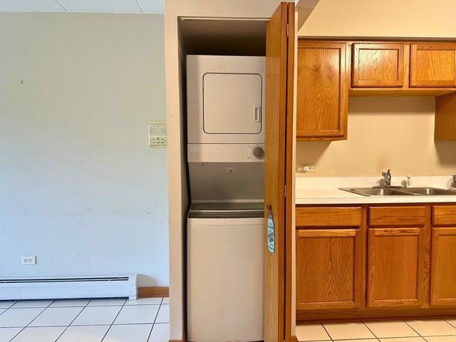 10524 S Pulaski Road 2SE, Oak Lawn, IL 60453