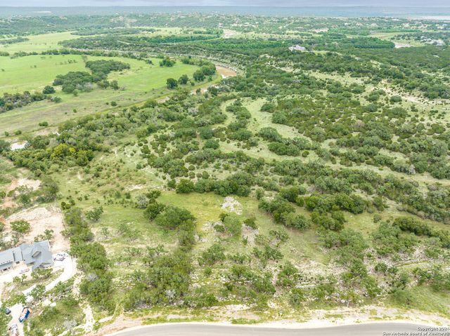 1922 Paradise Parkway, Canyon Lake, TX 78133