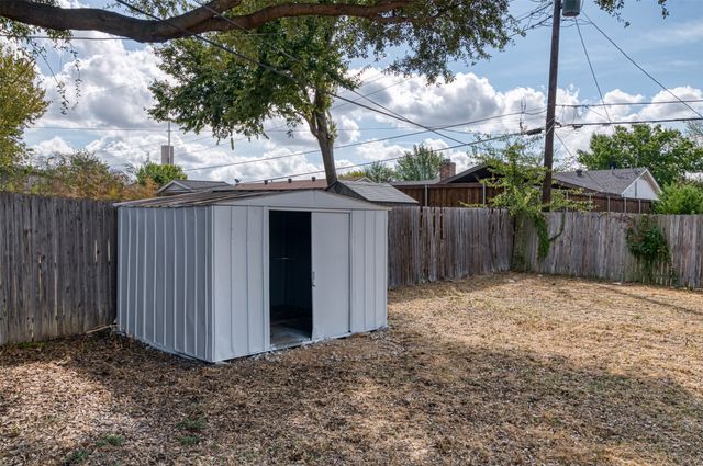 417 Fieldwood Terrace, Hurst, TX 76053