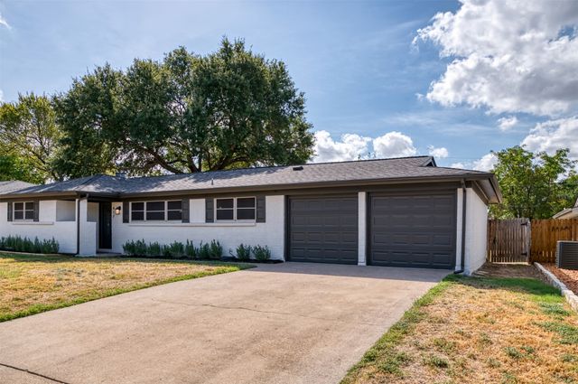 417 Fieldwood Terrace, Hurst, TX 76053