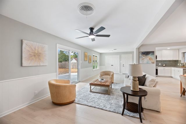 417 Fieldwood Terrace, Hurst, TX 76053