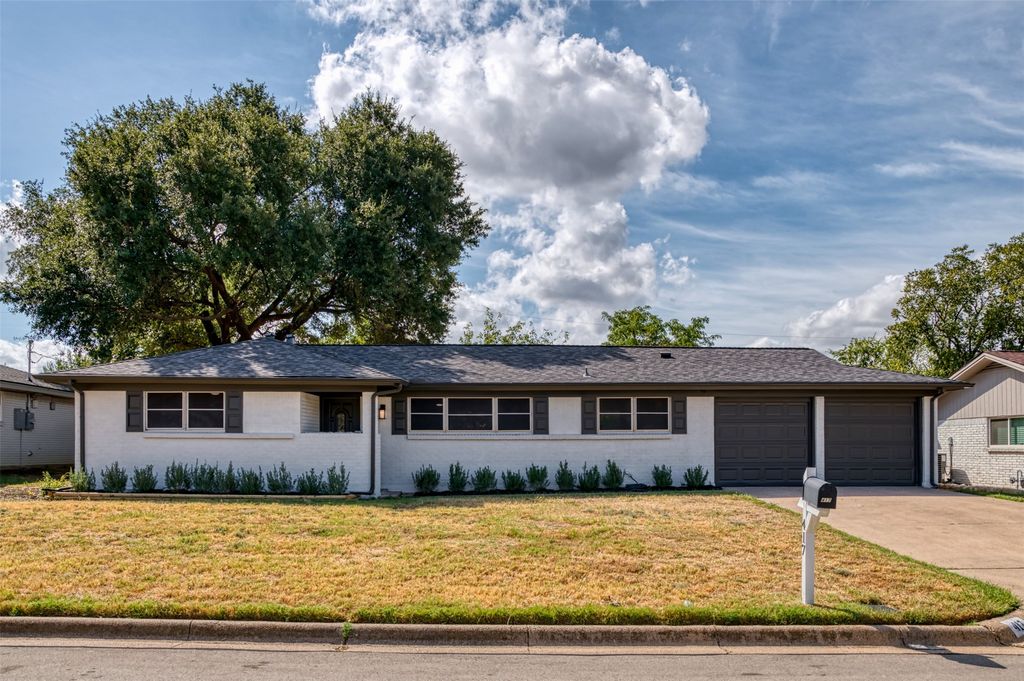 417 Fieldwood Terrace, Hurst, TX 76053