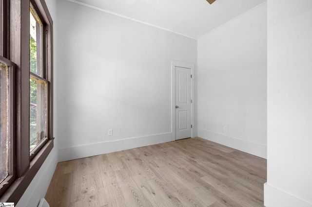8 Bragg Street, Greenville, SC 29611