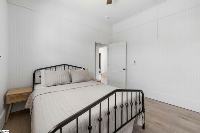 8 Bragg Street, Greenville, SC 29611
