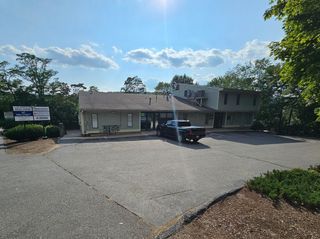 617 Mill St 1, Worcester, MA 01602