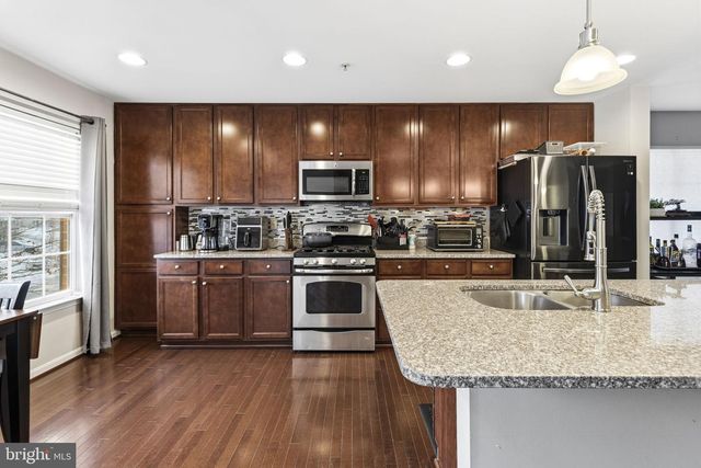 8449 STANSBURY LAKE DR, Baltimore, MD 21222