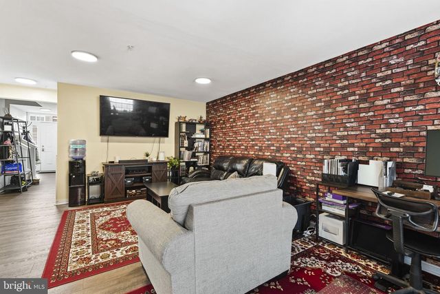 8449 STANSBURY LAKE DR, Baltimore, MD 21222